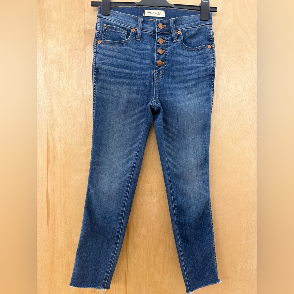 Madewell 10” High Rise Skinny Crop - Picture 6 of 16